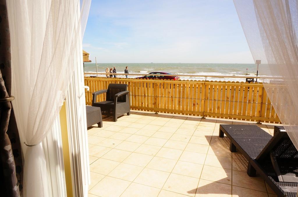 Shoreside Inn شانكلين المظهر الخارجي الصورة